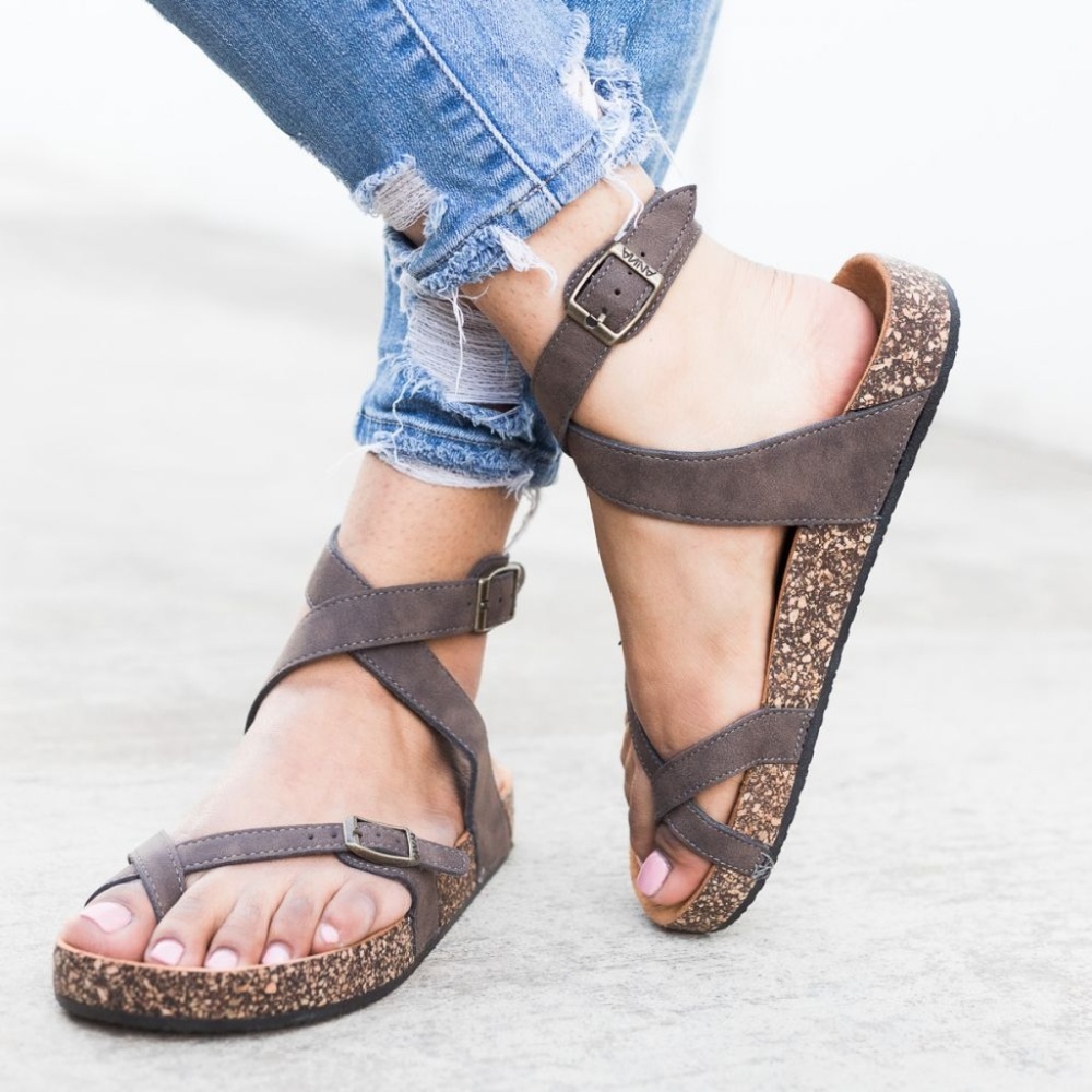 LADIES STRAPPY BUCKLE CORK SANDALS.BROWN - Picture 2 of 6